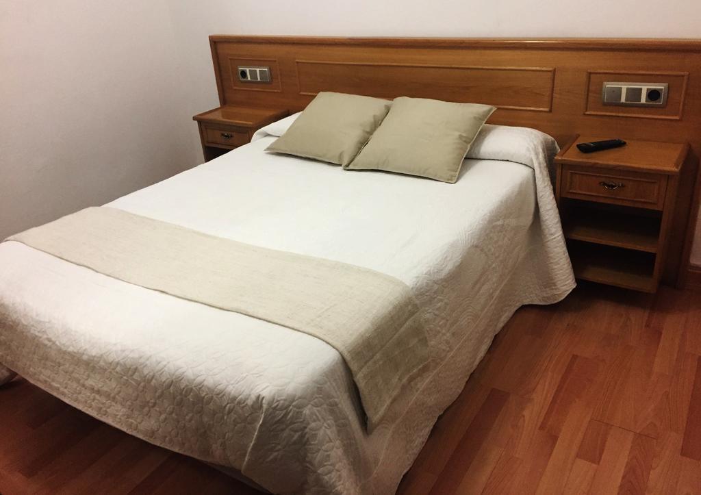 Hostal La Casilla Guitiriz Luaran gambar